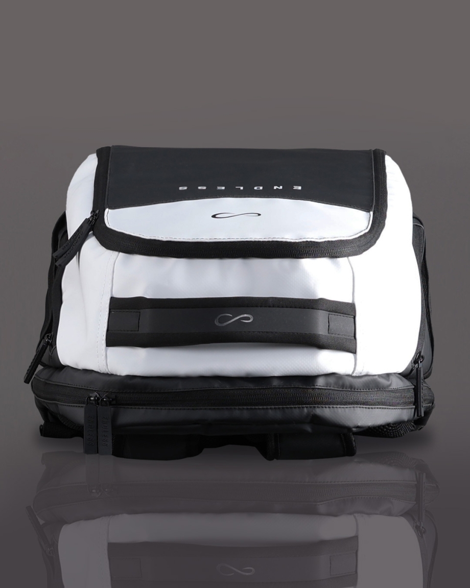 MOTXILLA AXYS BLACK WHITE