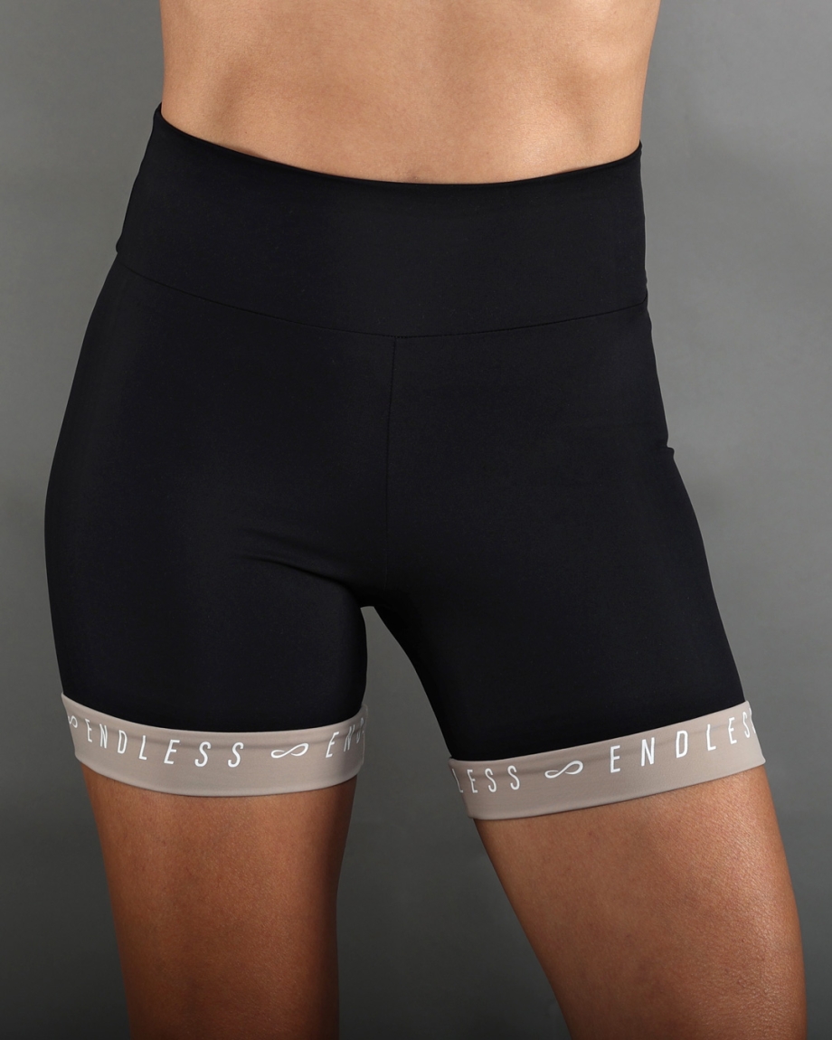 SHORT CHILL II BLACK DELAVE