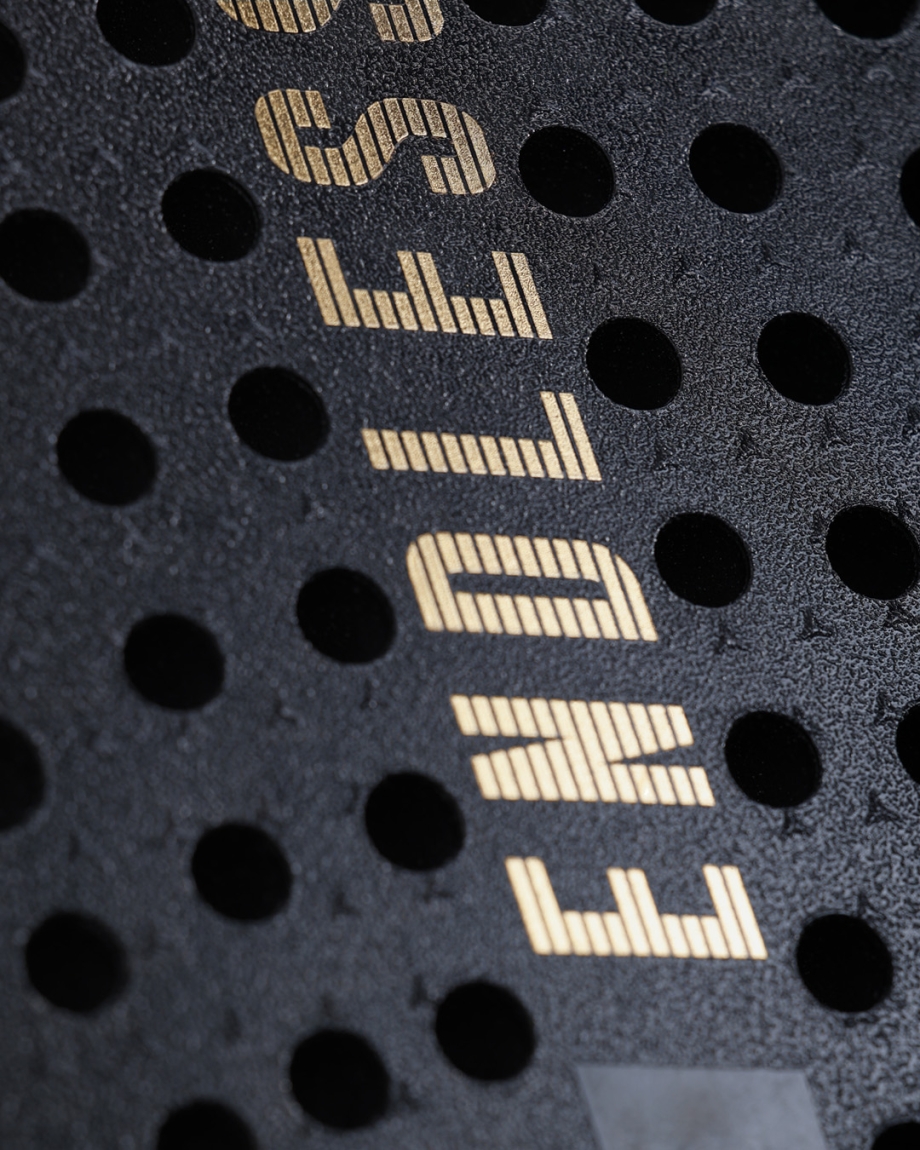 RACKET BLAZE ELITE BLACK GOLD