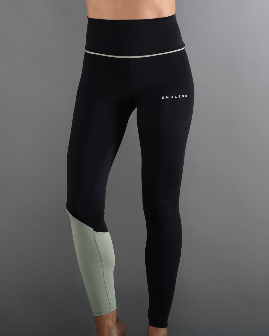 MALLES VANITY POCKET BLACK LIGHT ARMY