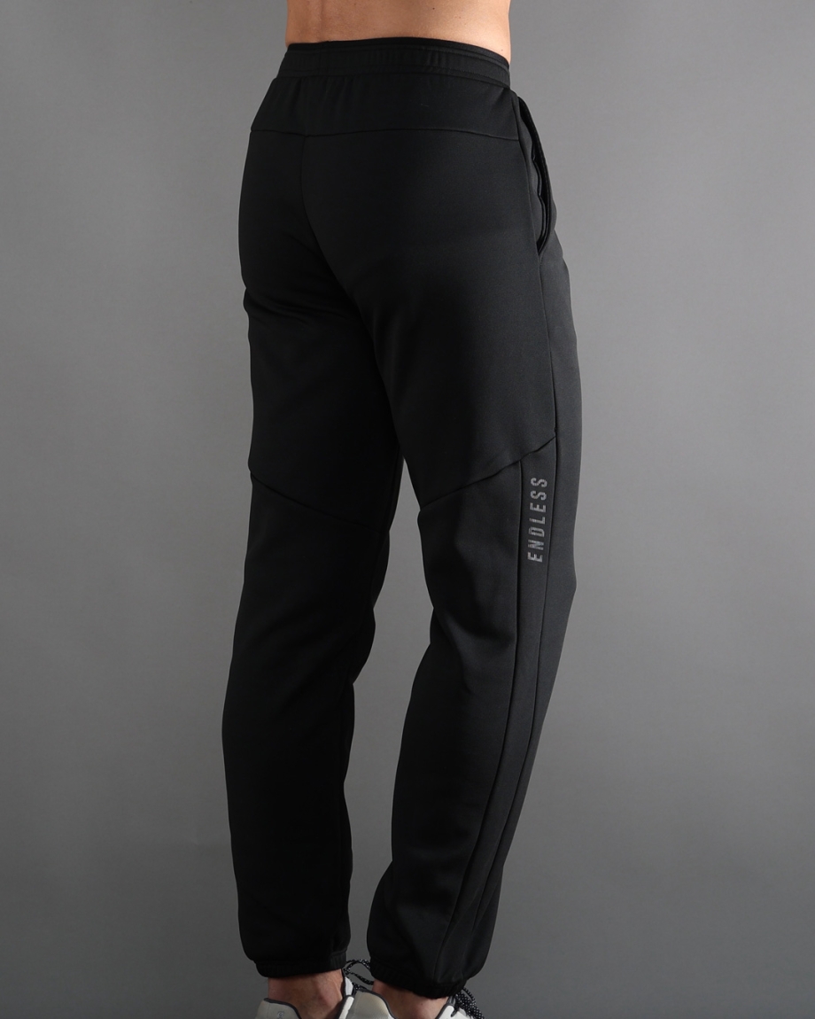 PANT JACKAL BLACK