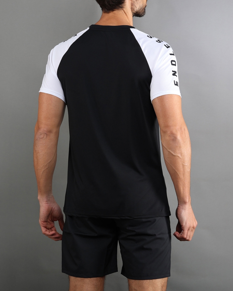 T-SHIRT FEISTY ICONIC BLACK WHITE